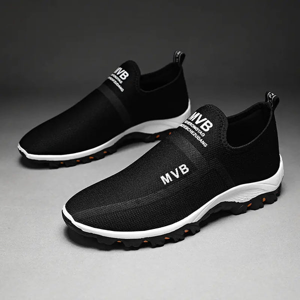 C107 Men's Slip-On Sports Outdoor Hiking Shoes